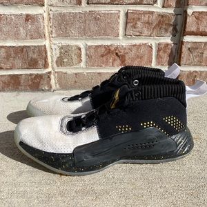 Adidas Dame 5 Black Gold White Black